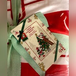 Disney Throw Holiday cheer